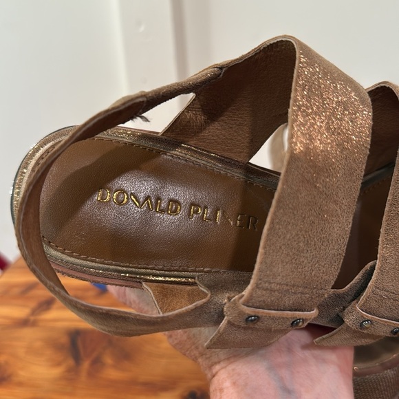 Donald Pliner Iris Slingback Wedge Sandals - Picture 7 of 9